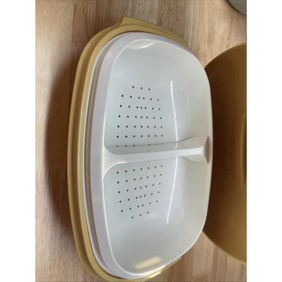 Vintage Tupperware Plastic Oval 4 Piece Microwave Steamer & divider Harvest Gold - Picture 2 of 6